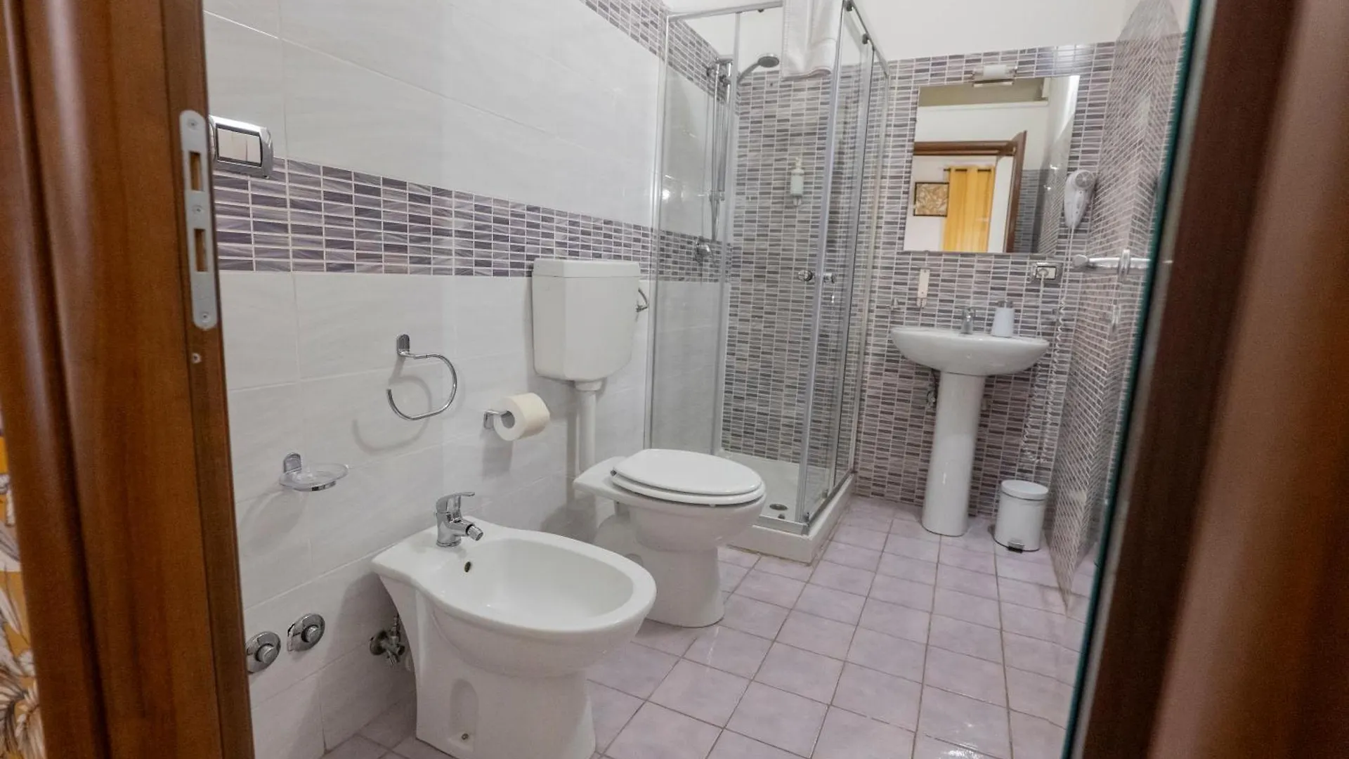 Villa Seta Giardini-Naxos Bed & Breakfast