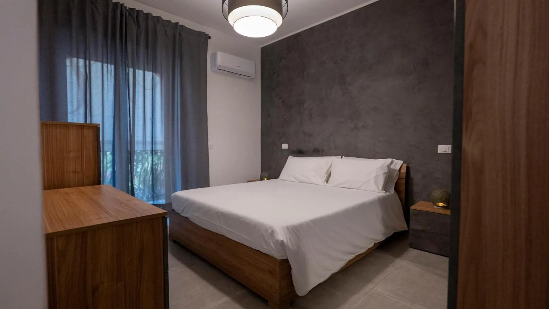 Villa Seta Giardini-Naxos Bed & Breakfast